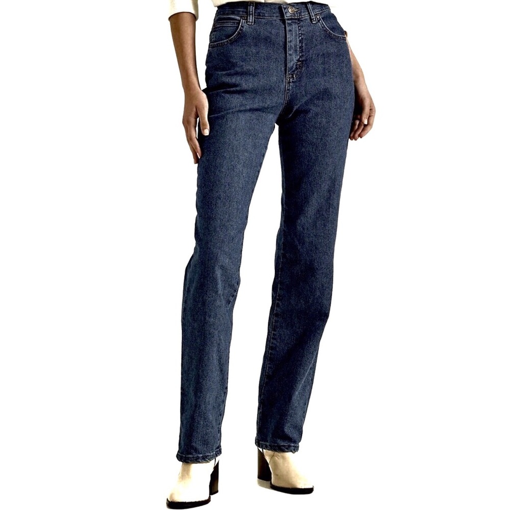 Lee Original Relaxed Fit At The Waist Blue Jeans Size 12 Short Inseam 29.5”